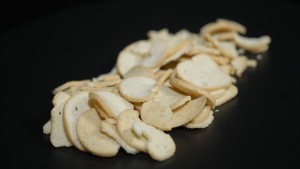 Custom Multi-Flavor Bagel <strong>Crisps</strong> Snack Food Black <strong>Truffle</strong> Flavor Salty Halal Certified Low Cost - Product Image 3