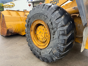 لودر عجلات مستعمل طراز SEM 655F مع محرك كاتربيلر ونظام هيدروليكي عالي الكفاءة وحمولة مقدرة 6300 كجم موديل 2023 - Product Image 5