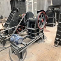 Mini concasseur à mâchoires 1-5t/h, unité de concassage portable pour l'exploitation minière et la construction, faible consommation d'énergie, entretien facile, PE150x250
