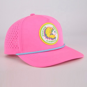 Casquette de baseball personnalisée 5 panneaux en polyester imperméable avec trous découpés au laser, casquette de sport perforée pour le golf, design avec corde et logo patch - Product Image 3
