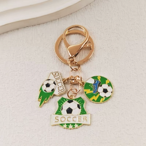 Porte-clés de football tendance en métal pour la Coupe du Monde 2026 : <span class=keywords><strong>Chaussures</strong></span> de foot et ballon de football – Idéal pour les souvenirs sportifs – Offre spéciale - Product Image 4