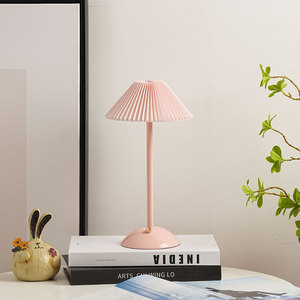 Lampe <span class=keywords><strong>de</strong></span> table LED plissée en tissu sans fil, rechargeable, avec batterie, style moderne et luxueux, pour restaurant - Product Image 3