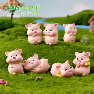 Chunjun แนวนอนตุ๊กตาหมูน่ารักการ์ตูนมอสตกแต่งเค้กเครื่องครัวบนรถแบบทำมือ - Product Image 2