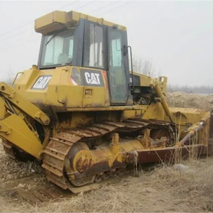 Bulldozer Usado D7G con Capacidad de Aplicación de Aserrín de 4m, Momento de Carga Alto de 27000KG, Peso de 27000KG, Origen Japón - Product Image 1