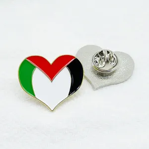 Distintivo di vendita all'ingrosso della bandiera palestina, distintivo a forma di cuore personalizzato per cappello vestiti zaino