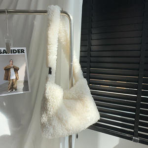 Mode hiver femmes doux en peluche sacs à bandoulière Faux laine d'agneau dames sac à bandoulière grande capacité femme fourrure - Product Image 6