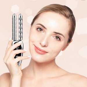 Appareil de massage facial personnalisé portable avec rouleau pour le soin anti-âge du visage, rouleau de beauté, masseur à poignée personnalisable - Product Image 1