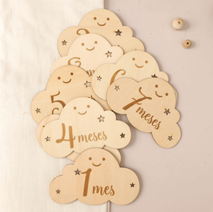 Set de Marcadores de Etapas de Madera con Diseño de Nube para Bebés, Hecho a Mano y Ecológico, Diseño Moderno para Fotos del Crecimiento del Bebé - Product Image 3