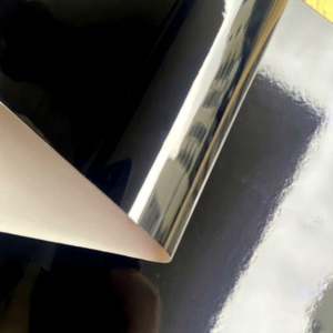 Papel de espejo negro reflectante con revestimiento de aluminio, lámina holográfica para empaquetado de regalos y ramos. - Product Image 2