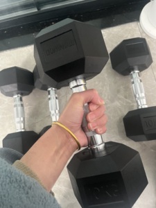 Haltères hexagonaux bon marché en production <span class=keywords><strong>de</strong></span> <span class=keywords><strong>masse</strong></span> d'usine, poids libres personnalisés, rack complet d'haltères, équipement <span class=keywords><strong>de</strong></span> <span class=keywords><strong>musculation</strong></span> pour salle <span class=keywords><strong>de</strong></span> sport - Product Image 4