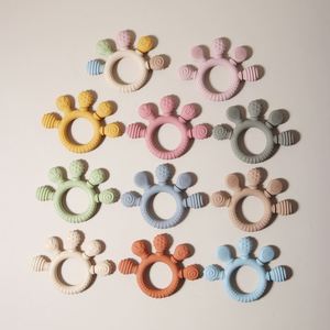 Vente chaude : hochet de dentition rond unisexe en silicone de qualité alimentaire biologique, sans BPA, apaisant pour les douleurs de dentition du bébé, pour 0-24 mois - Product Image 2