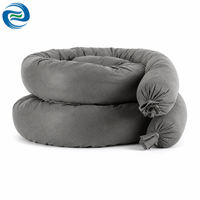 Chaussette absorbante universelle haute performance grise 100% PP Meltblown, noyau à absorption élevée, absorbe l'huile, l'eau et le liquide de refroidissement pour le contrôle des déversements