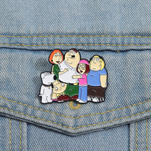 Épingles en émail personnalisées de dessin animé mignon, personnages de bandes dessinées et de films animés, broches, vêtements, sac à dos, chapeau, bijoux, badge de revers - Product Image 1