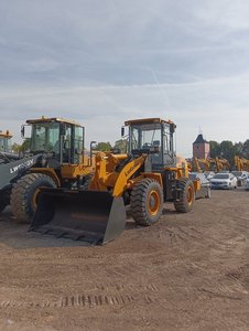 Liugong รถตัก835ดีเซลมือสองพร้อมความสามารถในการทำงานที่แข็งแกร่งประสิทธิภาพสูงราคาไม่แพง - Product Image 3