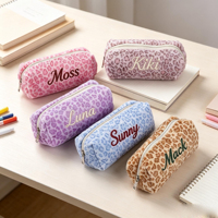 Pochette à crayons en fausse fourrure imprimée léopard colorée, grande capacité, fermeture éclair, avec logo exclusif personnalisé