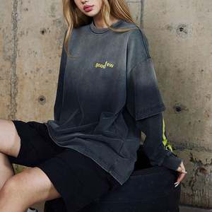 T-shirt personnalisé imprimé d'hiver pour hommes double couche à manches longues 100% coton tricoté impression numérique coupe surdimensionnée - Product Image 5