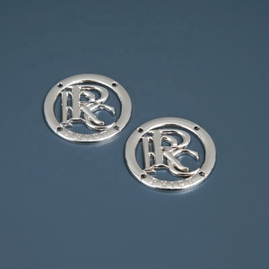 Yhg Chất Lượng Cao Kẽm Hợp Kim Brass Tùy Chỉnh Tên Thương Hiệu Thư Khắc Tag Kim Loại Biểu Tượng Nhãn Cho Quần Áo Áo - Product Image 1