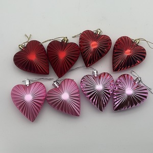 Valentinstag Exklusiv: Einfacher Plastik-Herzkranz als Hängedekoration, 8 Stück Unregelmäßige Herzen, Romantisches Datum, Familien-Ornament - Product Image 6