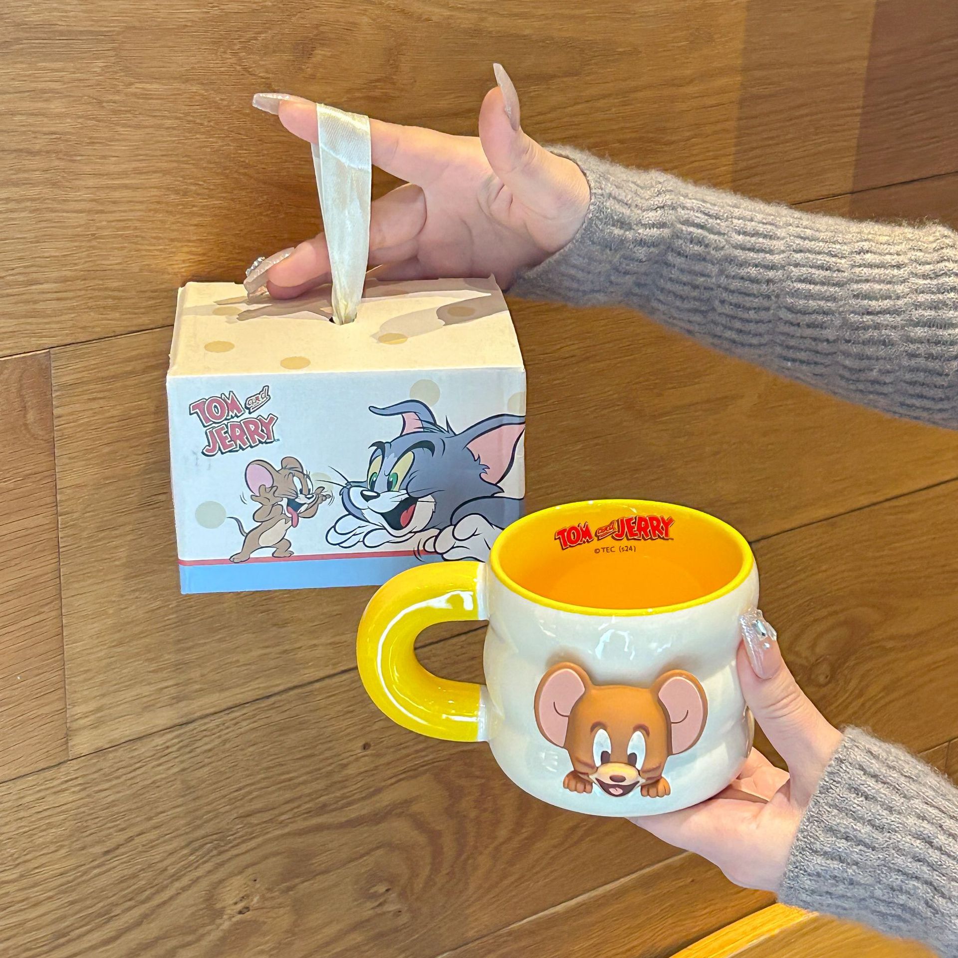 Coffret cadeau exclusif tasse magnétique chat et souris-jerry