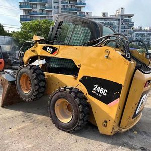 Para Minicargadora 246C, Diésel, 4x4, Equipo de Construcción, Amarillo, 297 de Tracción Máxima - Product Image 4