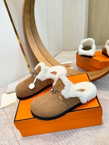 Botas de invierno antideslizantes, cómodas y cálidas de alta calidad, estilo pareja, ligeras y lujosas para salidas en zonas nevadas. - Product Image 3
