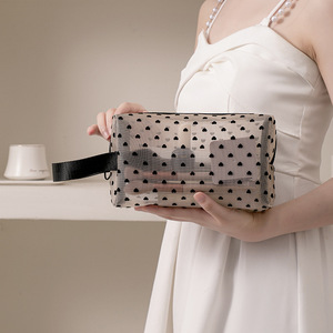 Haute qualité Nylon pochette cosmétique Portable voyage stockage maquillage sac étanche fermeture éclair Durable mode Design lettre motif - Product Image 4