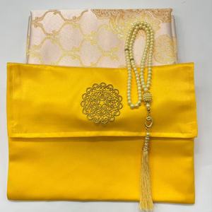 3-teiliges Set Muslimischer Gebetsteppich mit Eleganter Tasche 99 Perlen Gebetskette Tragbare Gebetsmatte für Frauen Eid Hochzeitsgeschenke - Product Image 4