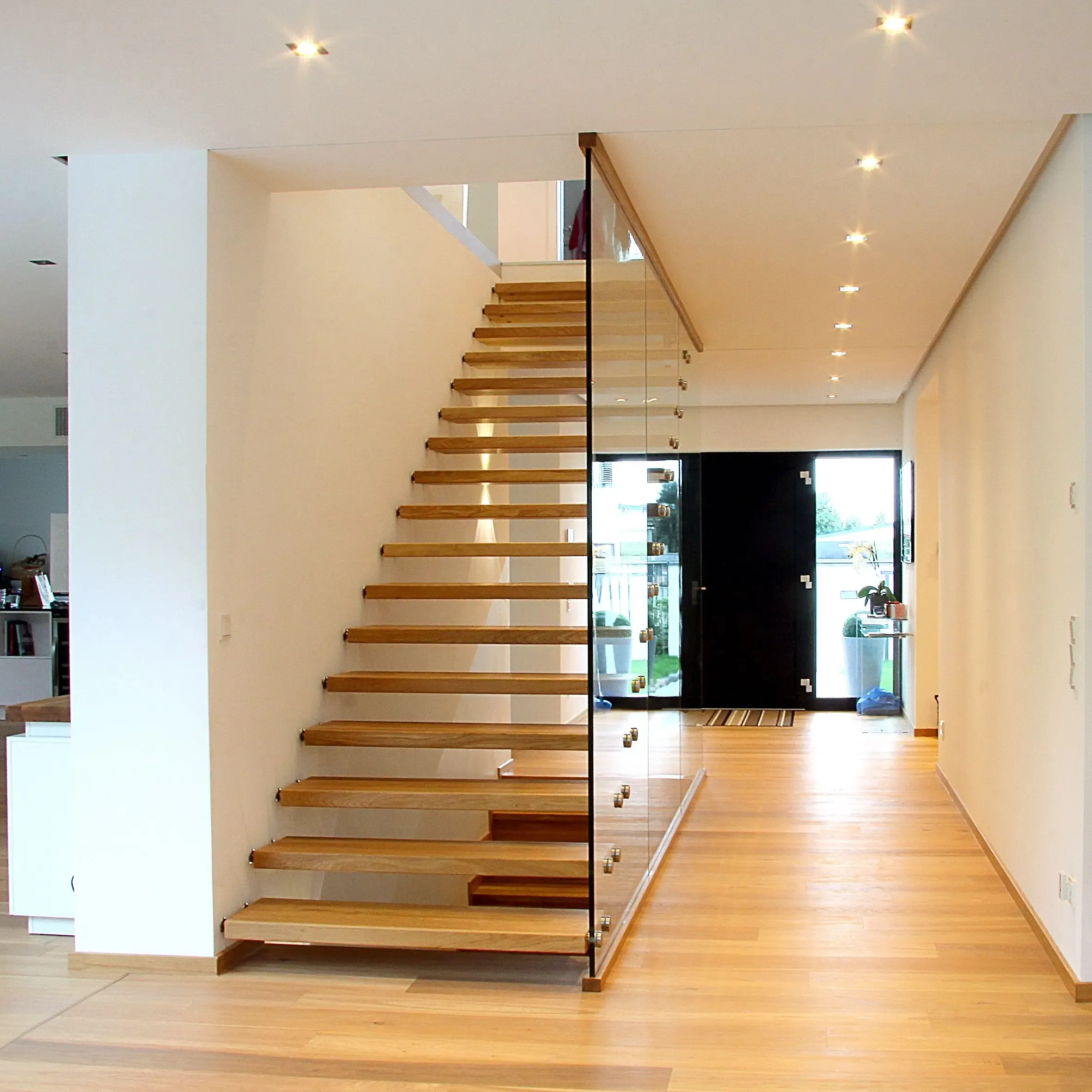 Modern design invisible steel structure natural timber wood steps floating cantilever stairs with glass railings
