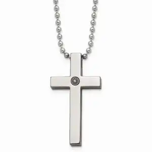 Collier en titane avec pendentif Crucifix pour hommes