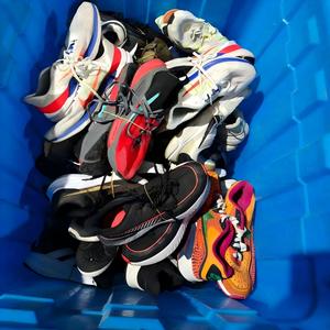 <span class=keywords><strong>Scarpe</strong></span> da Corsa Usate di Marca Internazionale di Alta Qualità in Vendita - Product Image 2