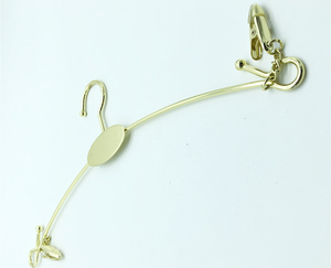 Zwart Gevlokte Fluwelen Kleerhangers Voor Volwassenen Met Ruimtebesparend 360 Antislipontwerp Met Roterende Haak Voor Gebruik In De Kledingkast - Product Image 4