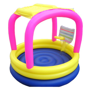 Piscine gonflable multifonctionnelle pour enfants avec parasol et panier de basket pour l'été - Product Image 1