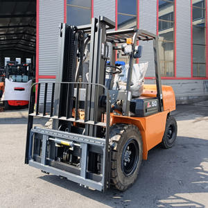 Montacargas Diésel Nuevo de 5 Toneladas con Motor Japonés, Cumple con CE y EPA, Transpaleta Motorizada para Talleres de Reparación de Maquinaria - Product Image 2