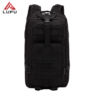 Mochila táctica impermeable y duradera para senderismo, camping y actividades al aire libre - Product Image 1