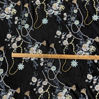 Nouveau style de tissu en velours brodé de perles et de sequins, tissu de velours de luxe brodé de fleurs et de sequins pour robe de femme Qipao