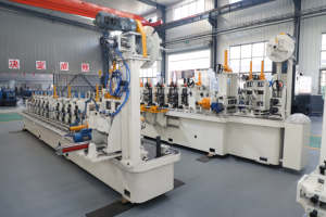 Maßgefertigte Hochpräzisions-Schweißrohr-Walzmaschine Neuzustand Kohlenstoffstahl Hochpräzisions-Rohrwalzstraße Kernmotor - Product Image 3