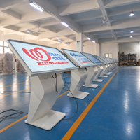 32 43 49 55 65 İnç Çoklu Dokunmatik Ekranlı Kiosk, K Tipi Taban ve Ofisler İçin Kuyruk Yönetim Sistemi ile