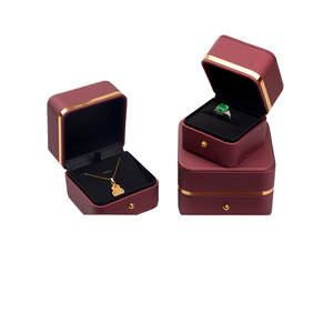 CHEN LU Nueva Caja de Regalo de Lujo Ligero Estilo Europeo con Borde Dorado para Joyería de Boda, Collar y Pulsera - Product Image 1