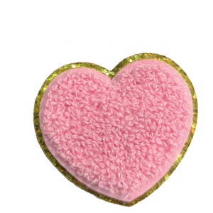 Parches de hilo de chenilla grueso autoadhesivo bordado con purpurina dorada, pegatina 3D de corazón para coser con hierro para bolsos, ropa, sombrero - Product Image 1