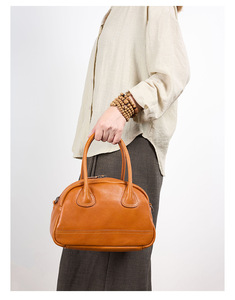 Sac à main minimaliste coréen en cuir véritable avec doublure en coton, fermeture éclair et deux poignées - Product Image 1