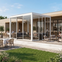 Pergola manuelle en acier à persiennes avec structure en aluminium, portes vitrées et toit réglable pour restaurant et repas en plein air