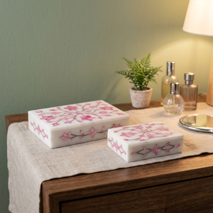 Boîte à bijoux rectangulaire moderne Stonecrafts International avec incrustation gravée, motif floral rose en nacre, pour le rangement de Thanksgiving - Product Image 4