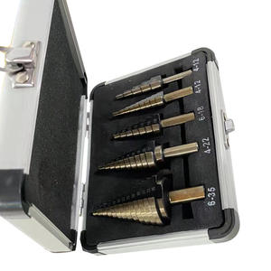 ชุดดอกสว่านเจาะรูแบบหลายขนาด สีดำ-เหลือง พร้อมด้ามจับสามเหลี่ยม สำหรับงานอเนกประสงค์ - Product Image 1