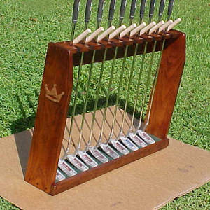 Présentoir de sol rouge en bois massif pour 10 couvre-têtes de clubs de golf <span class=keywords><strong>Scotty</strong></span> <span class=keywords><strong>Cameron</strong></span> Putters - Product Image 4