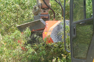 Huike Skid Steer Attachment Forest Mulcher Brush Cutter con componente de motor central - Product Image 6