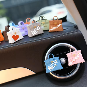 Grandes Ventes Désodorisant de Luxe Sac Pince pour Grille d'Aération de Voiture Modèle Pantoufles Poney Diffuseur d'Arômes pour Filles - Product Image 3