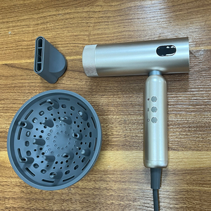 Secador de Pelo de Alta Velocidad con Doble Voltaje, Venta al por Mayor de Fábrica, Secador de Pelo Profesional con Mango Plegable y Boquilla Concentradora para Hoteles - Product Image 2
