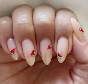 Faux ongles à presser audacieux motif pastèque, base <span class=keywords><strong>rouge</strong></span> brillante avec détails de coque verte mate, collection été 2026, ongles fruités tendance - Product Image 2
