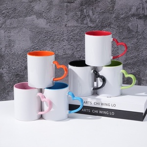 <span class=keywords><strong>Tazze</strong></span> in Ceramica da 11oz per <span class=keywords><strong>San</strong></span> <span class=keywords><strong>Valentino</strong></span> con Logo Personalizzato e Manico a Cuore, <span class=keywords><strong>Tazze</strong></span> Vuote per Sublimazione e Personalizzazione - Product Image 1