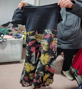 Vestido de Seda Usado de Primera Calidad al por Mayor, Elegante Traje de Noche de Seda para Cenas Formales, Ceremonias y Viajes - Product Image 6